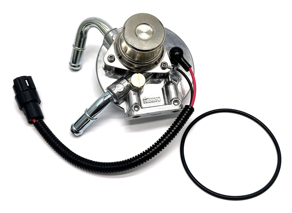 GMT900 Duramax Fuel Filter Head / Primer Assembly — Chevrolet Silverado / GMC Sierra